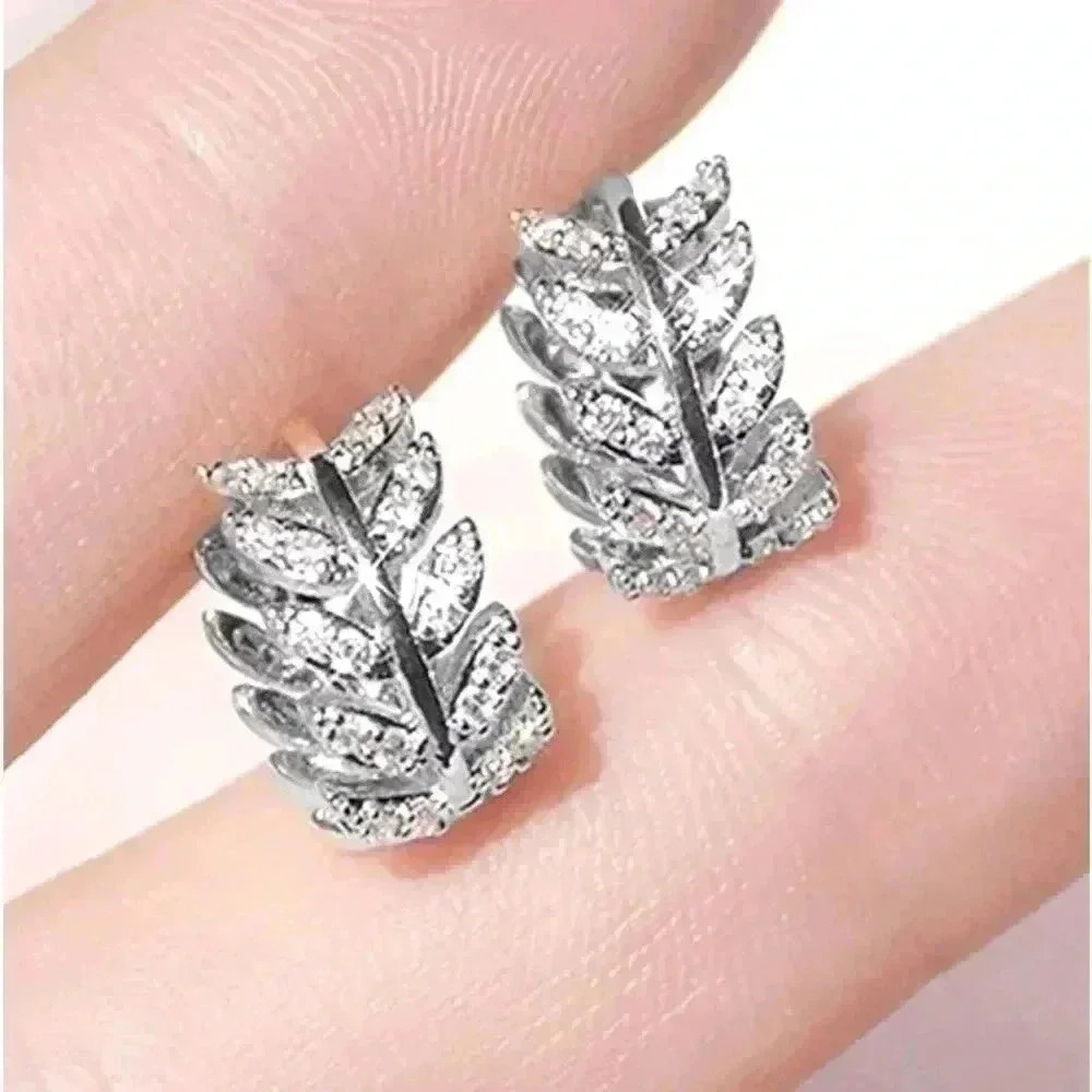 New Beautiful Sterling Silver White Sapphire Leaf Huggies